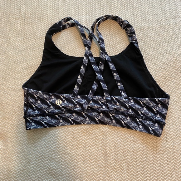 Lululemon Energy bra size 6 - Picture 3 of 6